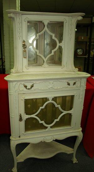 Appraisal: Additional LotAn Edwardian painted floor standing corner cabinet the upper