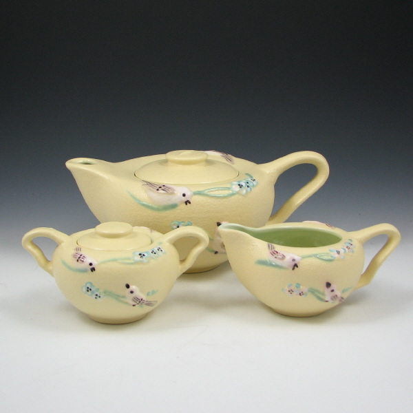 Appraisal: Hull Serenade Tea Set - Mint Serenade tea set in