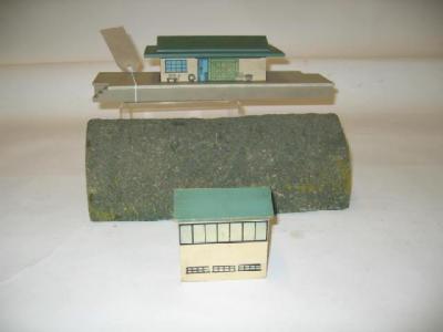 Appraisal: A Pre-War Hornby Dublo goods shed wooden construction with printed