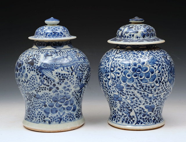 Appraisal: A PAIR OF CHINESE BLUE AND WHITE BALUSTER VASES and