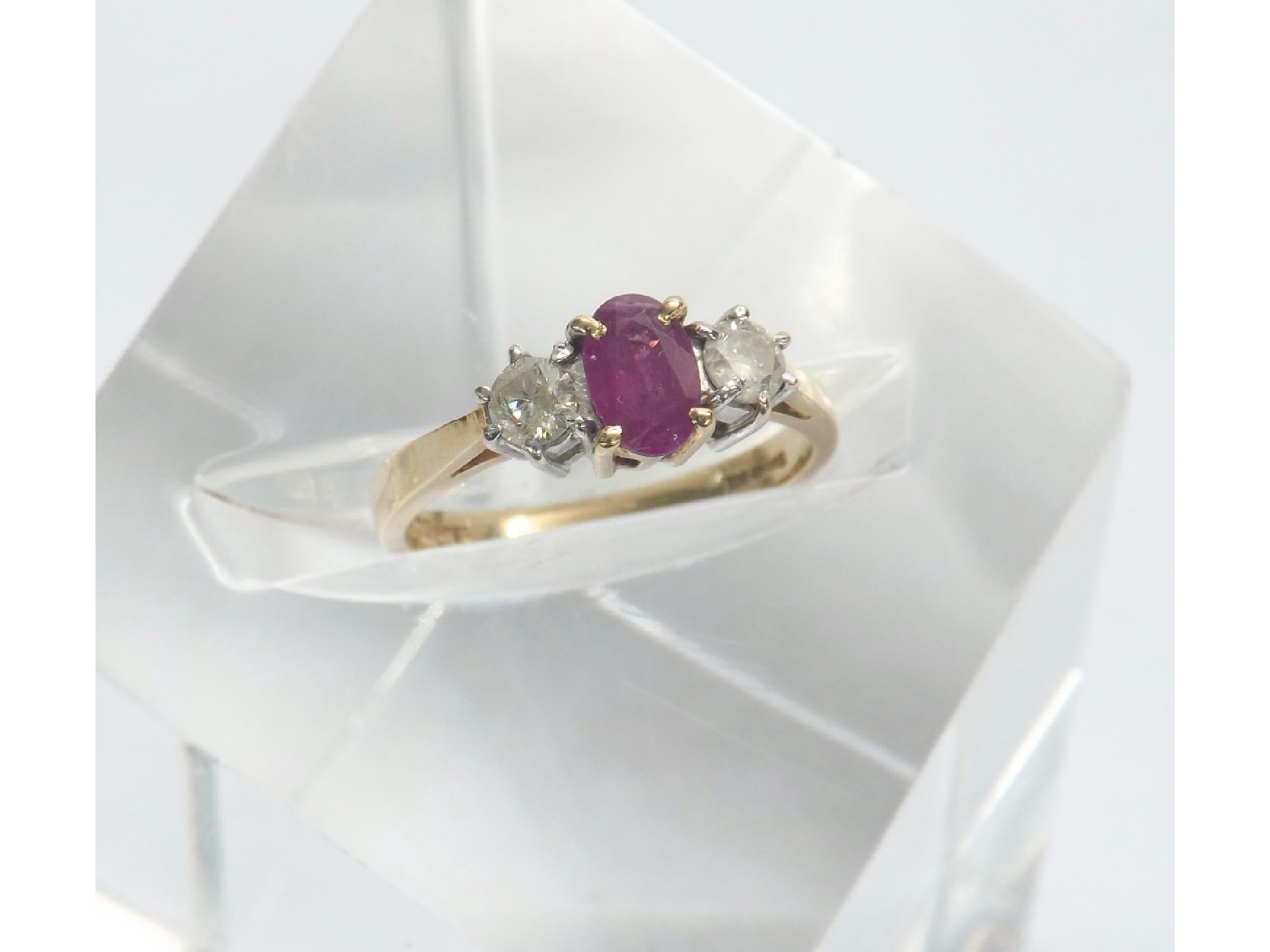 Appraisal: ct yellow gold ruby and diamond three stone ring the