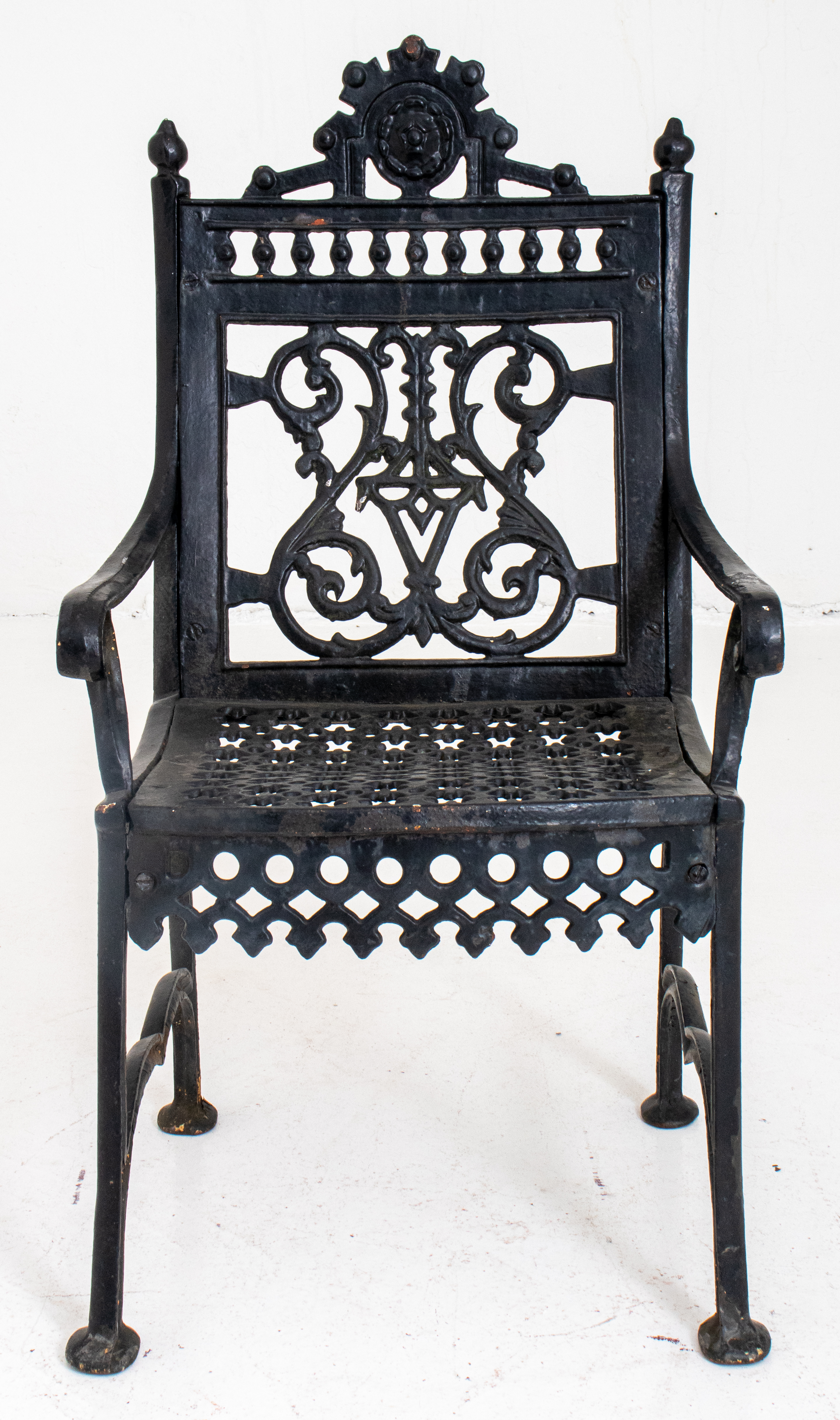 Appraisal: PETER TIMMES SONS CAST IRON GARDEN SEAT Peter Timmes Sons