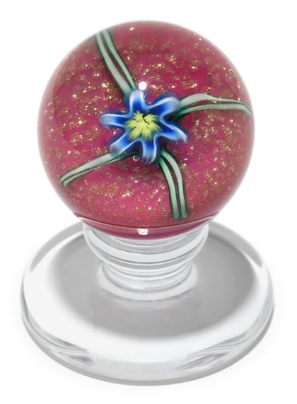 Appraisal: Charles Kaziun Jr miniature 'Spider Lily' pedestal paperweightWith a central