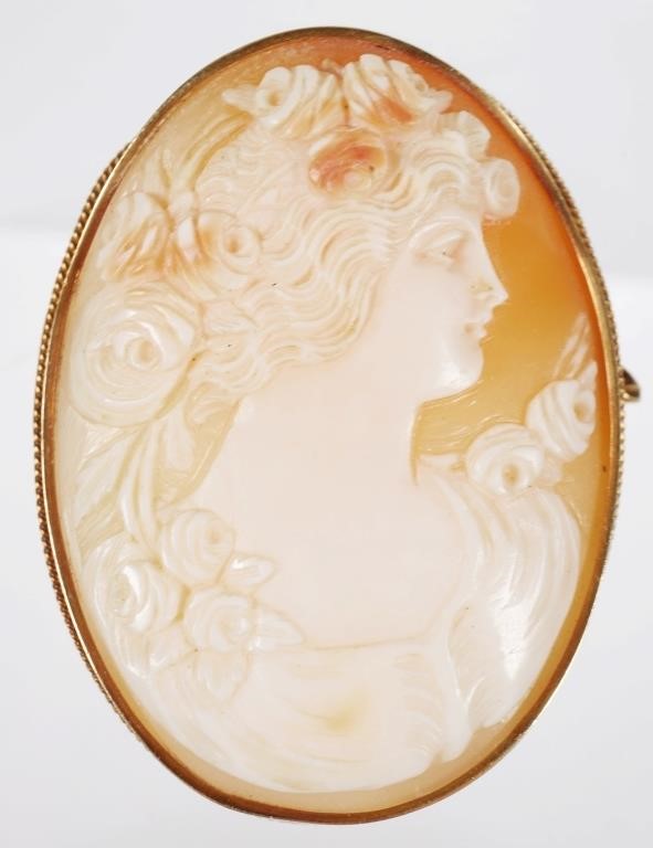 Appraisal: Cameo is set in K yellow gold The carved shell