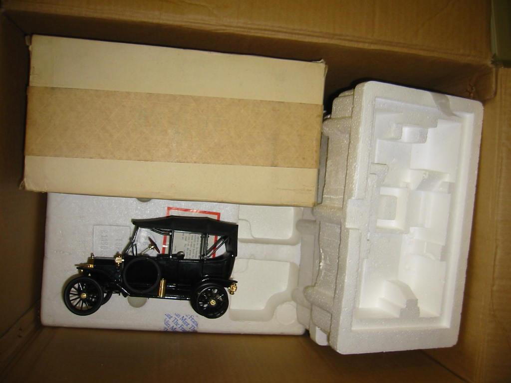 Appraisal: Eight various Franklin Mint models including large Benz Patient motor