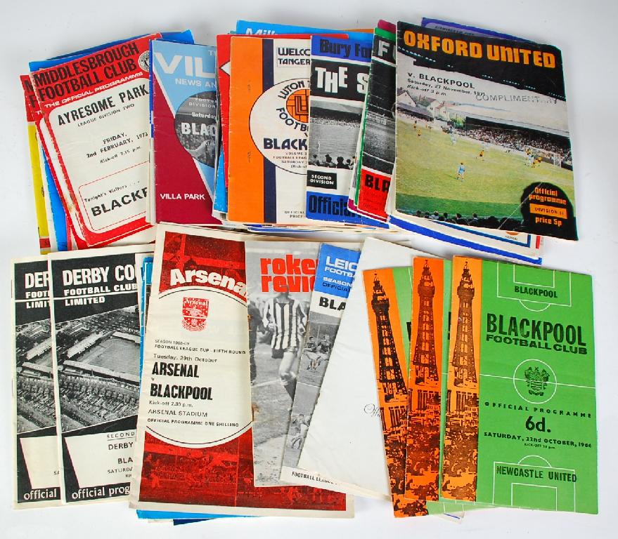 Appraisal: COLLECTION OF APPROX CIRCA 's AND EARLY 's FOOTBALL PROGRAMMES