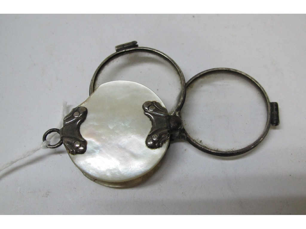 Appraisal: Mother of pearl and white metal jeweller's loupe