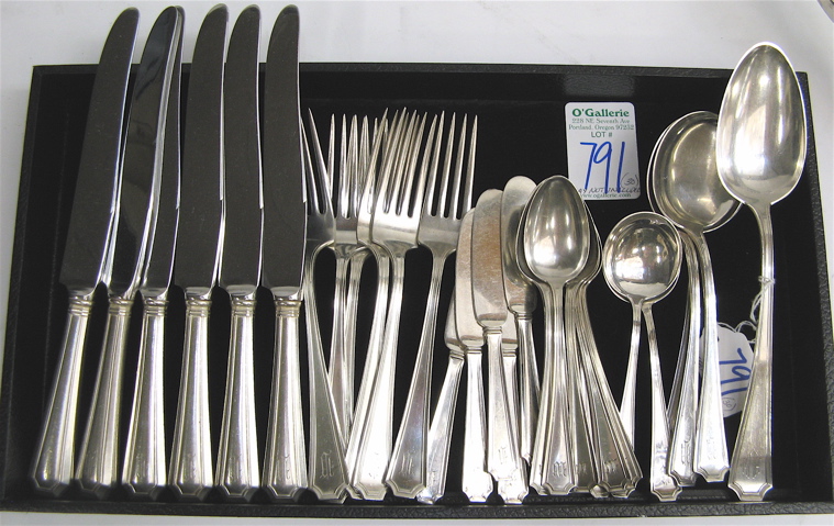 Appraisal: GORHAM STERLING SILVER FLATWARE SET pieces by the Durgin Division