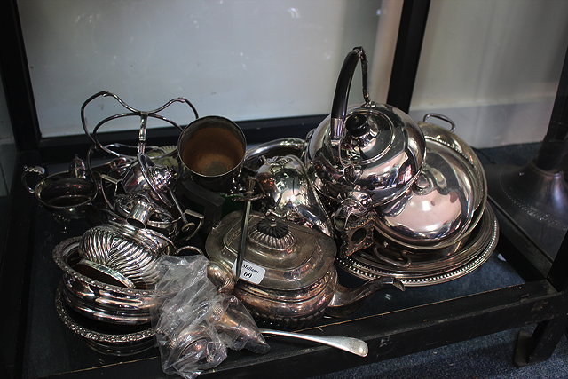 Appraisal: A LARGE QUANTITY OF SILVER PLATED ITEMS to include a