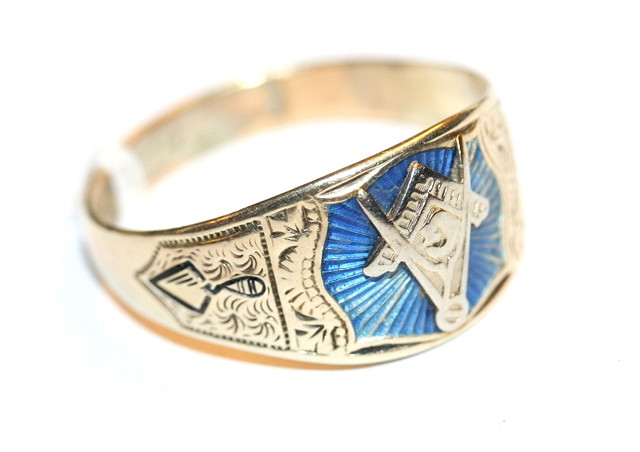 Appraisal: A GOLD AND ENAMEL MASONIC RING shank stamped K