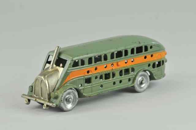 Appraisal: KENTON ''PICKWICK NITE COACH'' Kenton cast iron painted in green