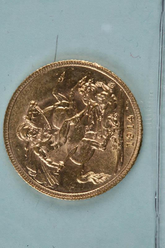 Appraisal: GOLD SOVEREIGN George V on obverse St George and the