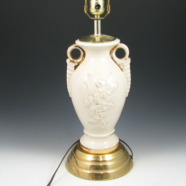 Appraisal: Hull Rosella Lamp Rosella lamp in white with gold trim