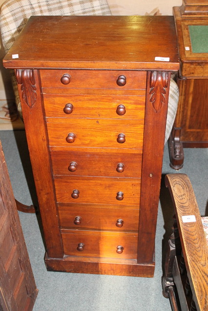 Appraisal: A VICTORIAN MAHOGANY SMALL WELLINGTON CHEST