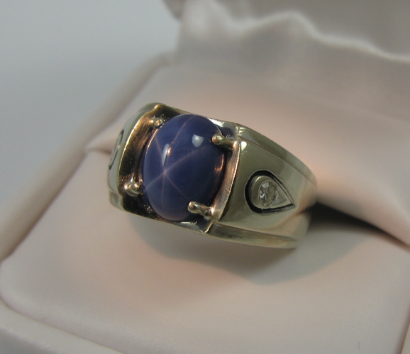 Appraisal: LINDE STAR SAPPHIRE AND K WHITE GOLD RING set with