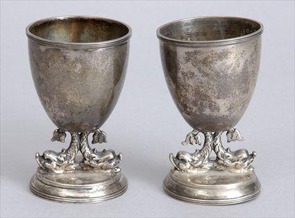 Appraisal: PAIR OF GEORGE IV SILVER CUPS Marks H H London