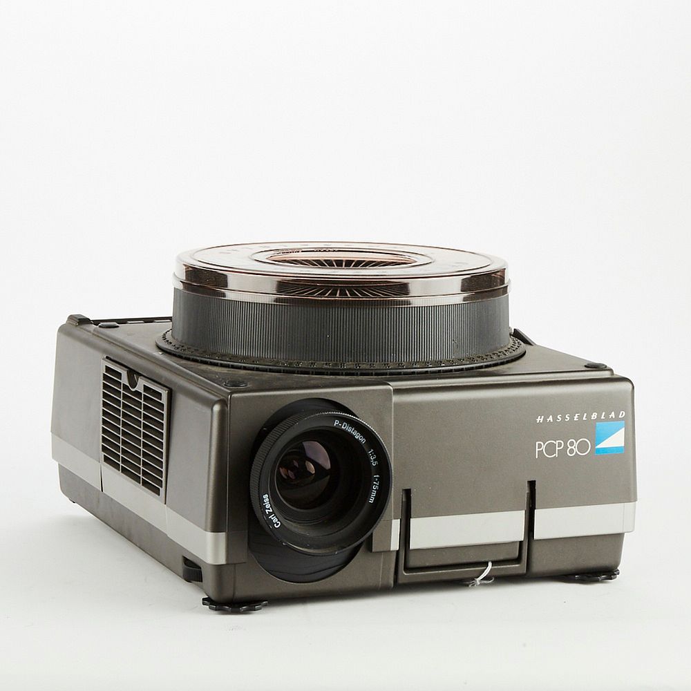 Appraisal: Hasselblad PCP- Projector Hasselblad PCP- projector with wired remote control