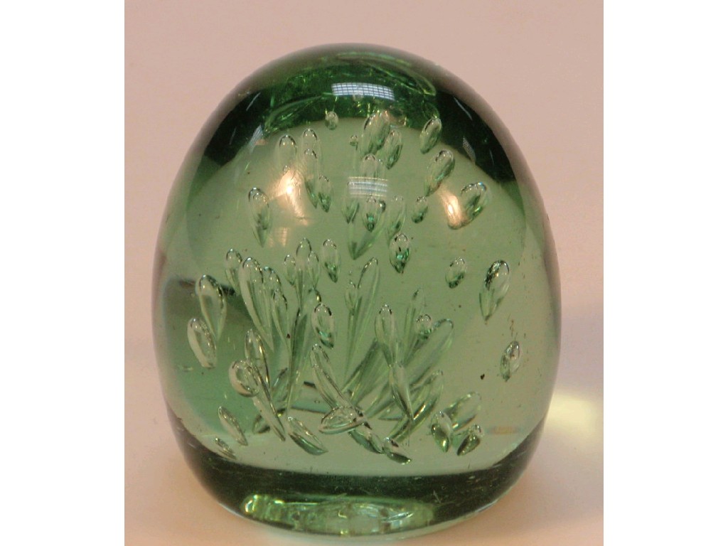 Appraisal: A Victorian green glass dump cm