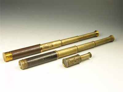 Appraisal: A Salom Co Reconnoiterer brass three draw inch telescope with