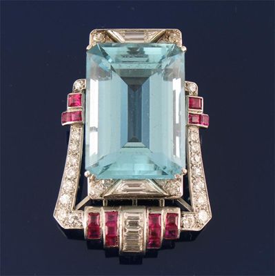 Appraisal: An Art Deco aquamarine diamond and ruby clip the step