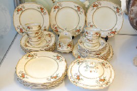 Appraisal: MYOTT DINNER SET