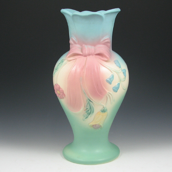 Appraisal: Hull Bow Knot B- - Vase - Mint w Label