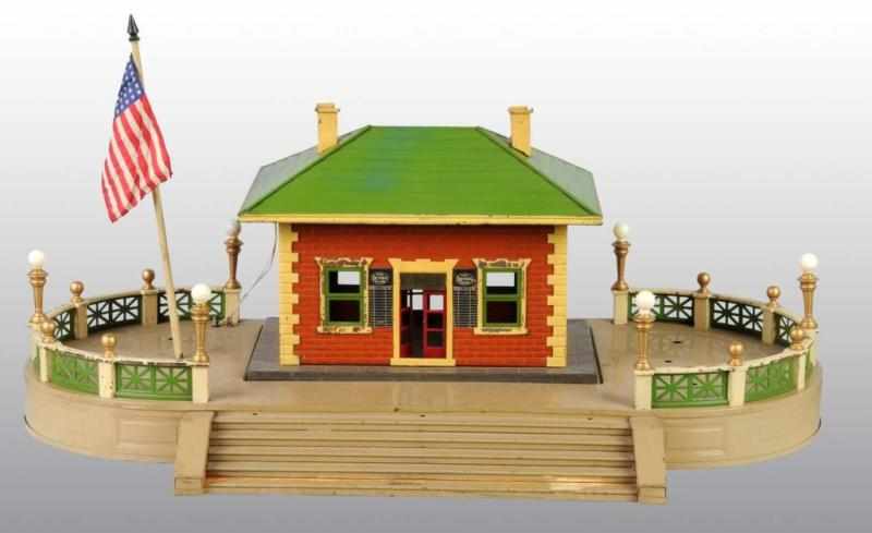 Appraisal: Tin Lionel Standard-Gauge Terrace Accessory Description Includes original waiting room