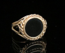 Appraisal: Ladies' Gold Onyx Ring A k yellow gold ring set