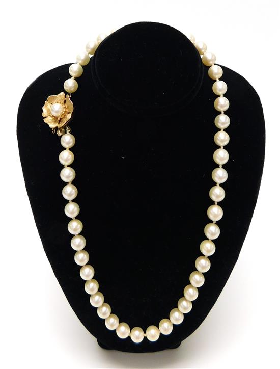 Appraisal: JEWELRY Cultured pearl necklace with K clasp uniform single strand