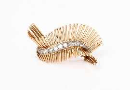 Appraisal: A ct gold diamond set fern leaf brooch estimated total