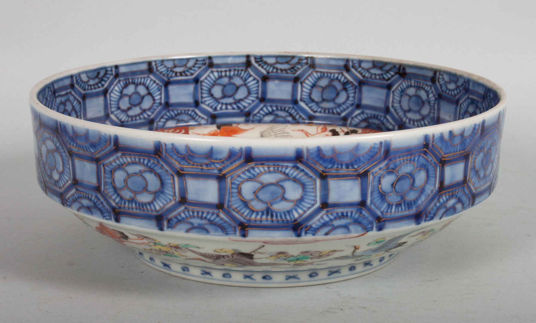 Appraisal: Japanese Imari porcelain bowl second quarter- th century blue and