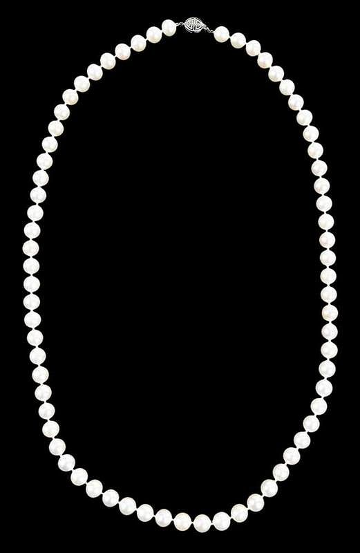 Appraisal: kt Pearl Necklace knotted cultured pearls ranging from approx to