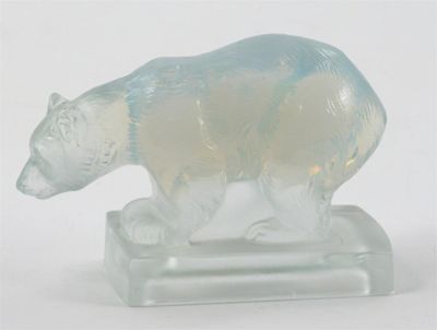 Appraisal: A rare Joblings Opalique glass Bear paperweight on rectangular base