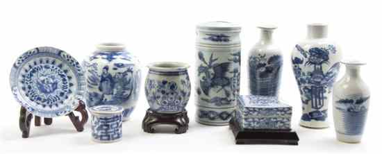 Appraisal: A Group of Blue and White Porcelain Articles comprising five