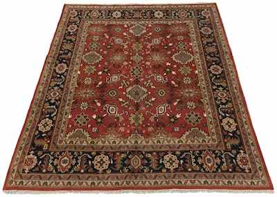 Appraisal: A Persian Mahal Carpet Apprx '- x '- Medium wool