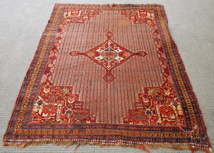 Appraisal: Khamseh Rug Southwest Persia th th century ft in x