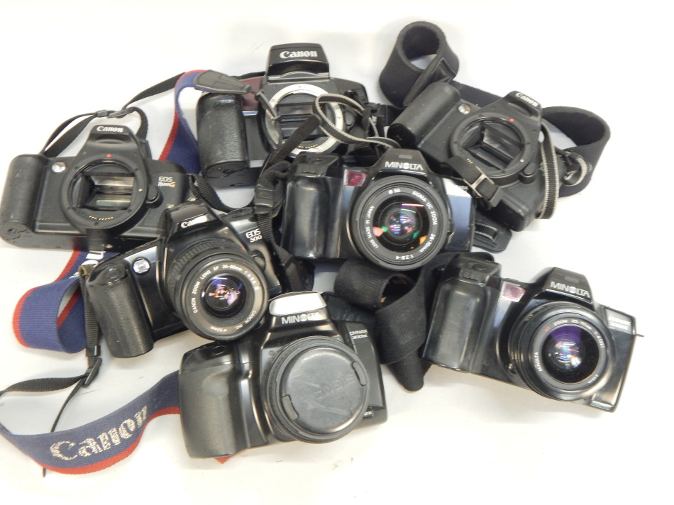 Appraisal: Various Minolta and other cameras two Dynax I Dynax SI