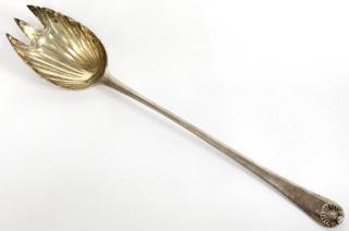 Appraisal: George III Sterling Oyster Server The long slender handle with