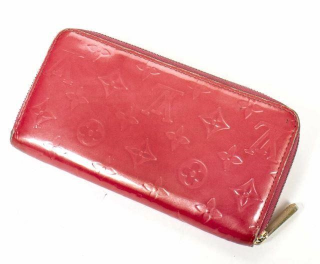 Appraisal: Louis Vuitton Zippy continental wallet in framboise Monogram Vernis leather