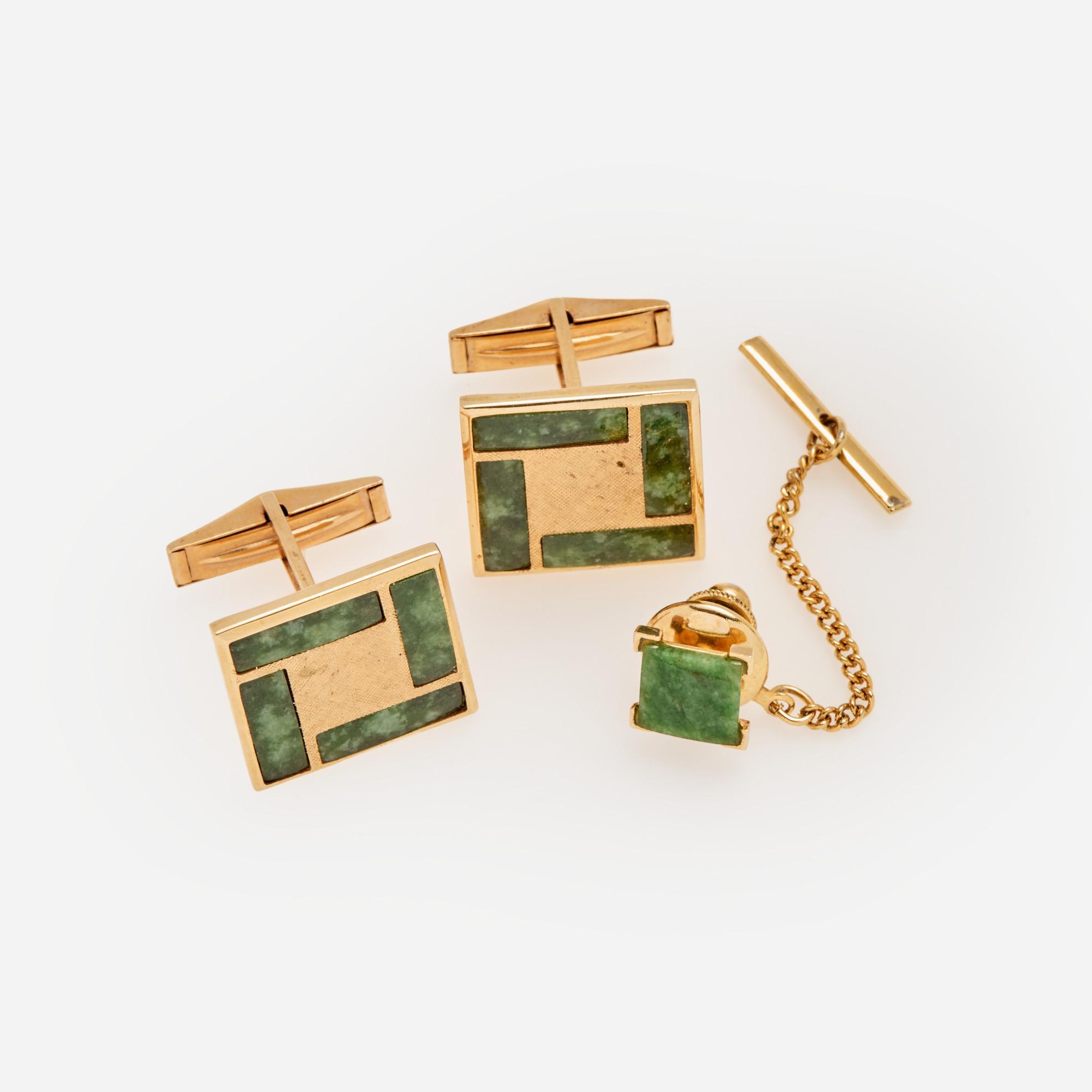 Appraisal: VINTAGE NEPHRITE JADE K CUFFLINK TIE CLIP SET IN BOX