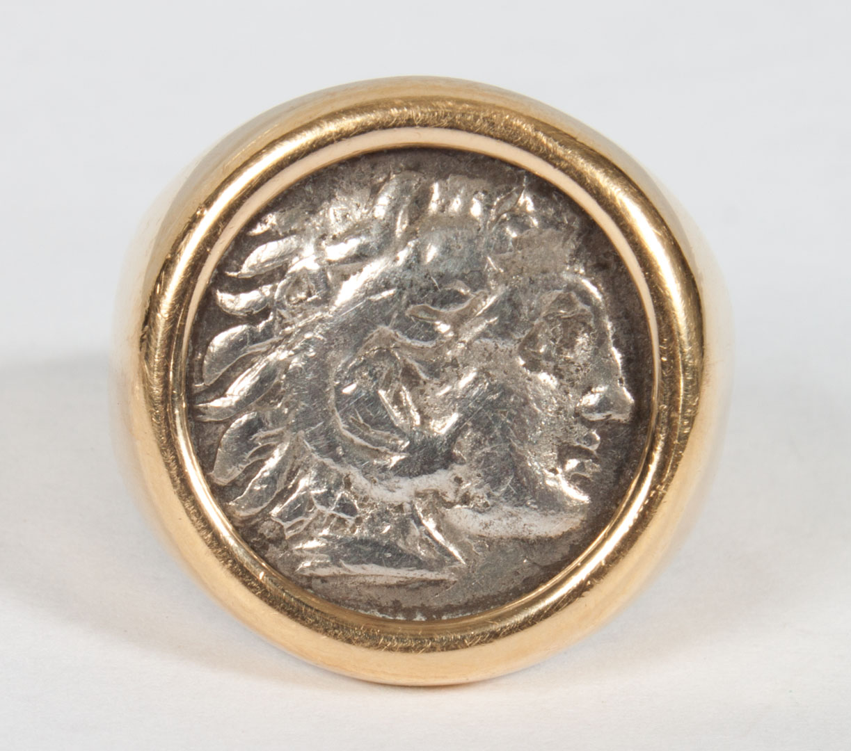 Appraisal: Gentleman's K Macedonian coin ring marked size grams