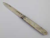 Appraisal: A Georgian silver fruit knife with cross hatched m o