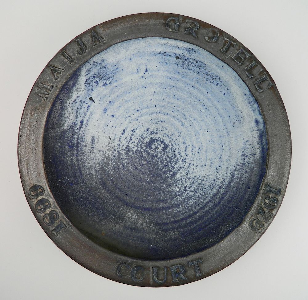 Appraisal: th c Contemporary ceramic charger th c Contemporary commemorative ceramic