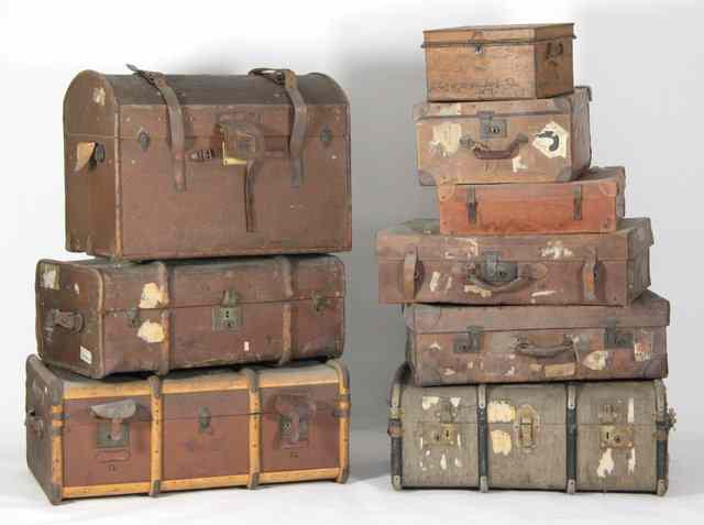 Appraisal: A quantity of leather cases trunks etc