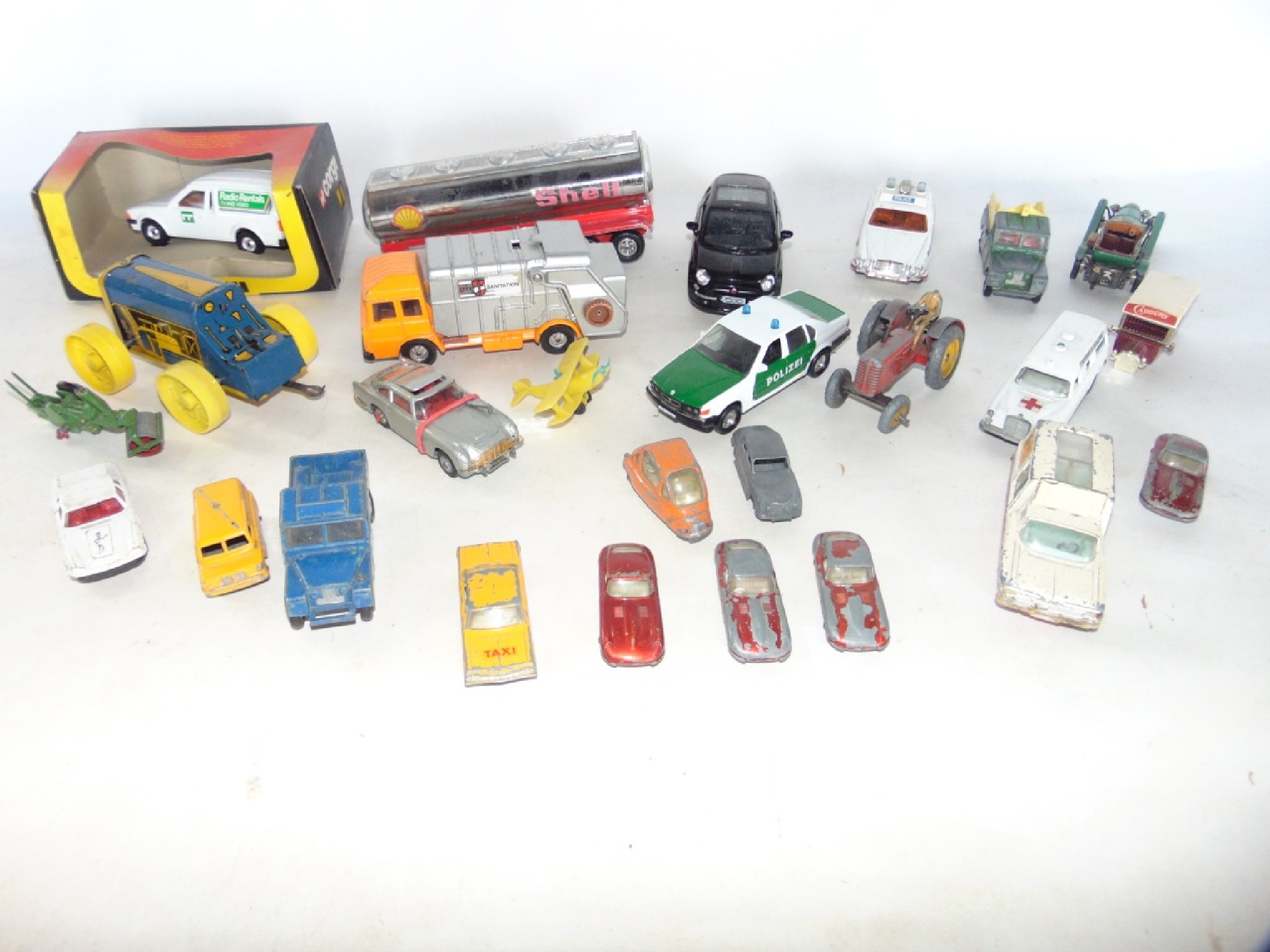 Appraisal: A small collection of various Dinky Corgi and Matchbox die