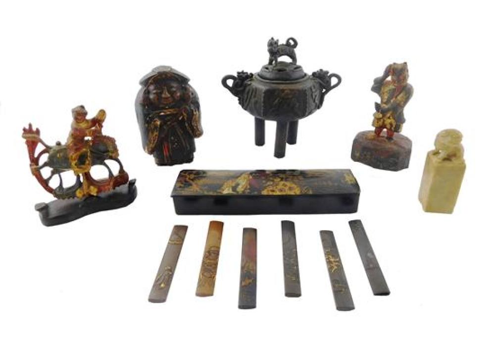 Appraisal: ASIAN Twelve mostly Japanese assorted pieces including six decorated metal