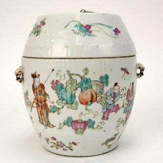 Appraisal: th Century Chinese Famille Rose Porcelain Covered Jar th Century