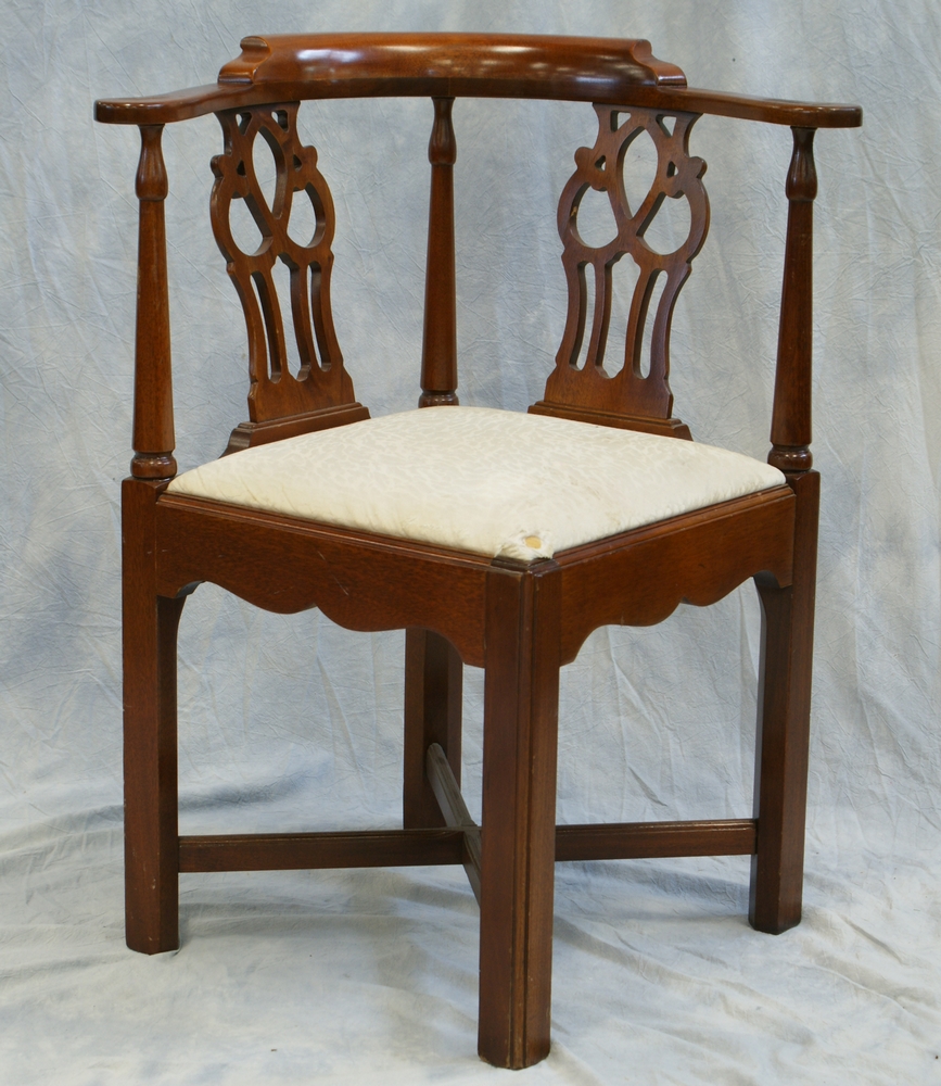 Appraisal: Mahogany Georgian style corner chair th c h