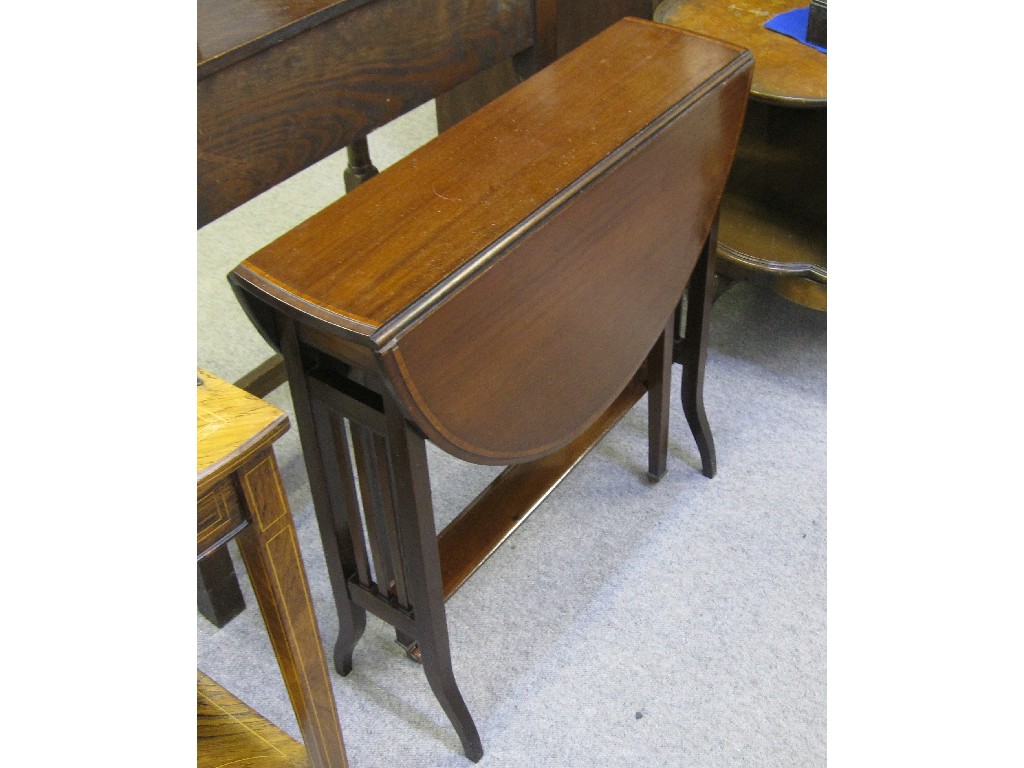 Appraisal: Mahogany and crossbanded sutherland table