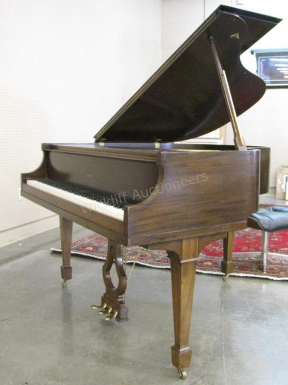 Appraisal: A vintage Wurlitzer ' grand piano case in nice condition